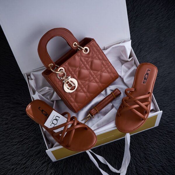 ⁦SAC DIOR SNDALA ref8⁩ - الصورة ⁦4⁩
